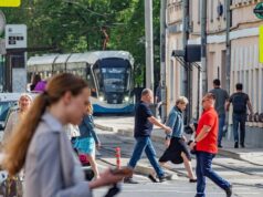 Кремль: на федеральном уровне нерабочие дни пока вводиться не будут