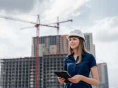 Минтруд готовит программу содействия занятости молодежи