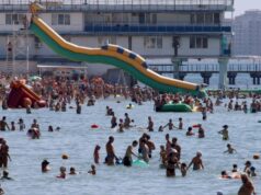 Аксенов оценил возможность закрытия турсезона в Крыму