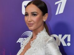 «Как спасти голеньку?»: устроившую отвязные танцы Бузову крепко приложили