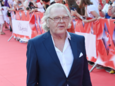 Перенесшего тяжелую операцию Антонова спасают малыши