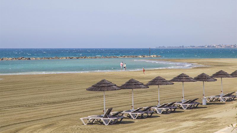 На Кипре ввели новые ограничения по COVID-19 для туристов