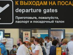 Россияне объяснили выстраивание в очереди перед посадкой в самолет
