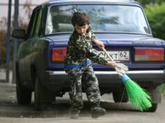 Сколько денег школьники заработали за летние каникулы