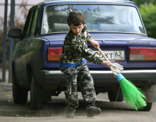 Сколько денег школьники заработали за летние каникулы