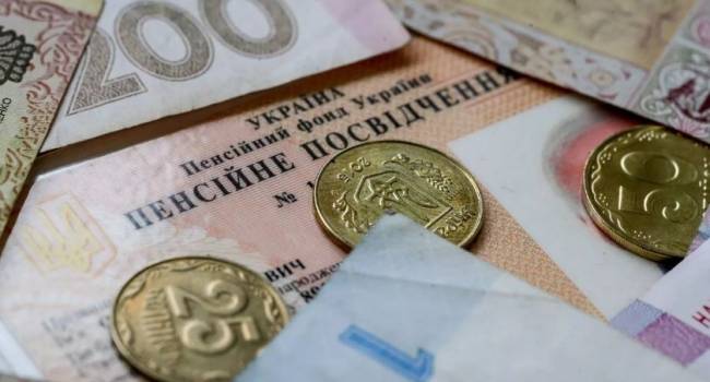 «Преувеличение и манипуляция»: Эксперт объяснил, останутся ли украинцы без пенсий