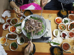 В Южной Корее предложили запретить есть собачье мясо