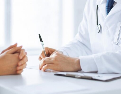 Синяки на коже отнесли к симптомам онкологии