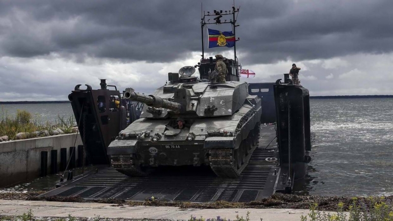Британия готова перебросить дополнительные войска в Эстонию из-за ситуации на Украине