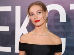 Стала лезть к бывшему: Разведенка Асмус решила вернуть счастливого с другой Харламова