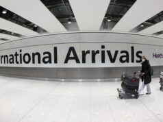 В Великобритании отменят 10-дневный карантин для непривитых туристов