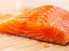 Нутрициолог рекомендует восполнять дефицит витамина D с помощью рыбы