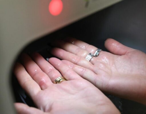 В Роспотребнадзоре объяснили, как выбрать безопасный антисептик