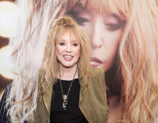 Хищная Пугачева напрыгнула на беззащитную Королеву: Ты откуда такая?