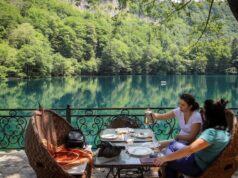 Россияне высказались за постоянную программу туристического кешбэка