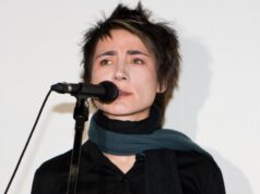 Драка в магазине, перепалка с фанатами, оскорбление Монеточки: скандальные выходки Земфиры