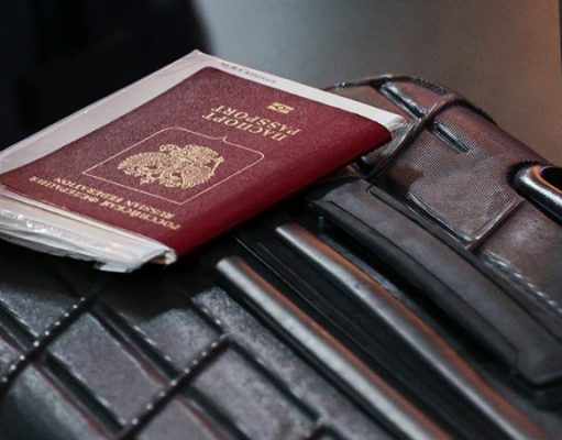 Чехия запретила аэропортный транзит без виз для граждан РФ