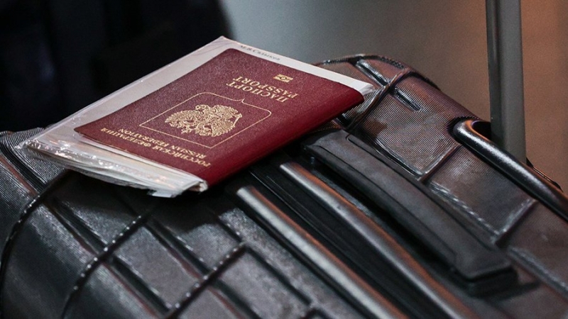 Чехия запретила аэропортный транзит без виз для граждан РФ