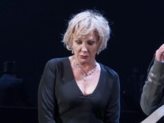 Расплющило: Синюшный сын-фрик Яковлевой взмолился о помощи