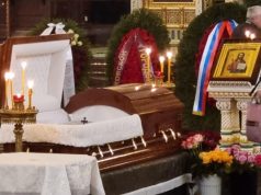 Море слез: душещипательные кадры с похорон Инны Чуриковой