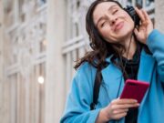 Самые популярные песни последних лет: что звучит в каждом плейлисте