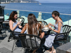 Эксперт посоветовала направления для гастротуров по России