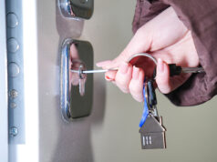 Эксперты оценили выгодность сдачи жилья во время отпуска